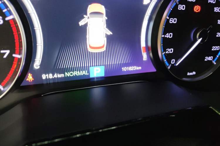 Used GAC Trumpchi GS8 2017 320T Two-Wheel Drive Luxury Smart Connectivity Version (7 Seats)
