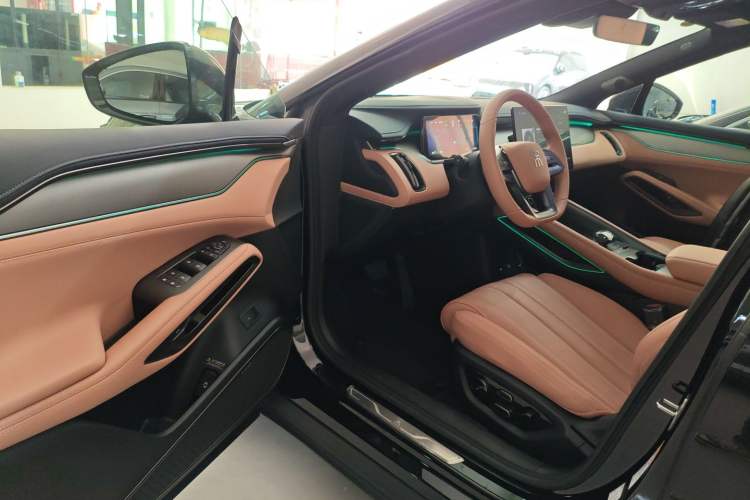 Used BYD Song L EV 2025 Intelligent Driving Version 662 km LiDAR Excellence Edition