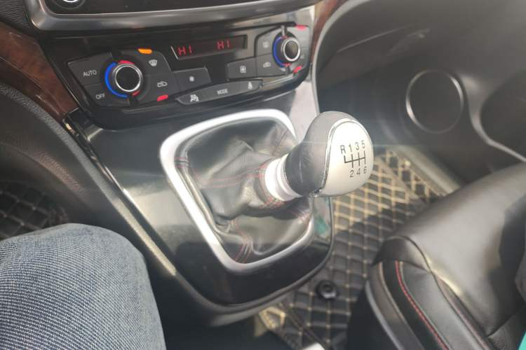 Used Haval H6 2014 Sport Version 1.5T Manual Two-Wheel Drive Elite Edition
