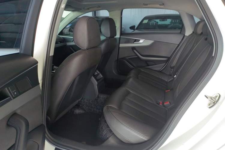 Used Audi A4L 2018 30th Anniversary Edition 40 TFSI Trendy Model