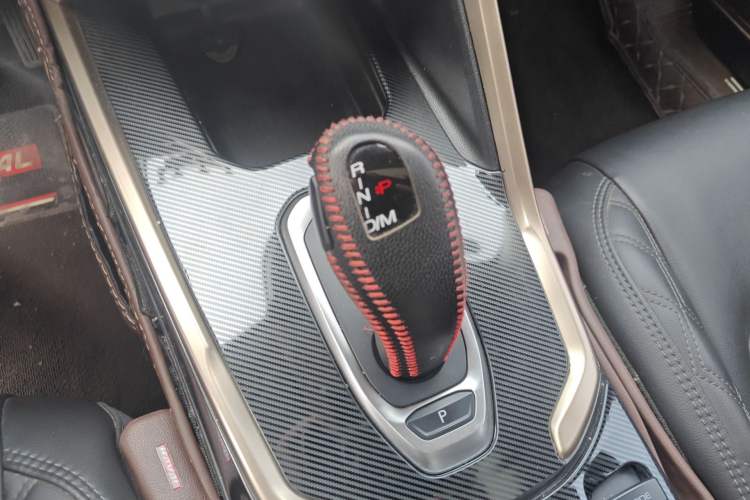 Used Haval H6 2020 1.5 GDIT Automatic Platinum Luxury Edition Gear Lever