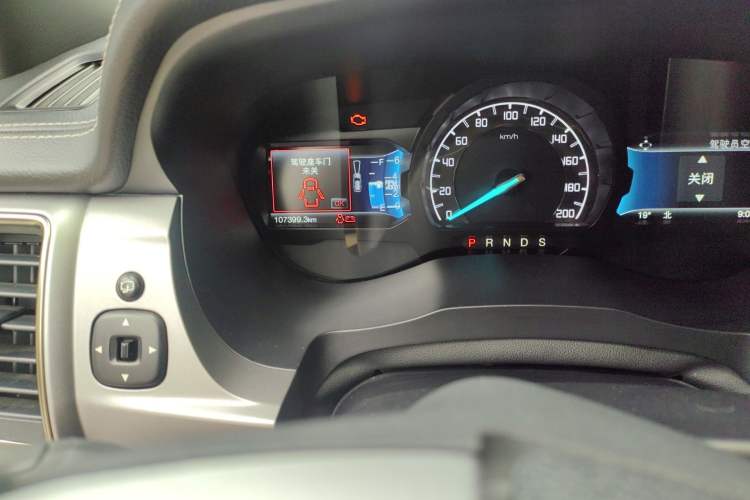 Used Ford Everest 2017 2.0T Gasoline Automatic 4x4 Luxury Edition 7 Seats Odometer Close Up