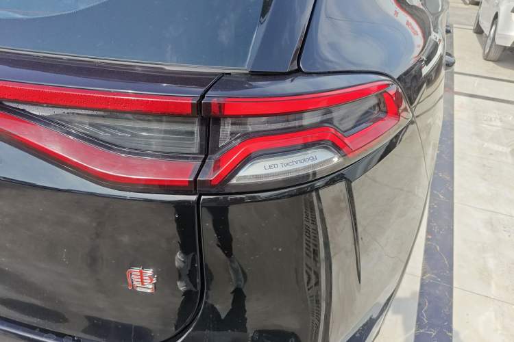 Used BYD Tang 2018 2.0T Automatic SmartConnect Prestige 5-Seater Emission Standard China V
