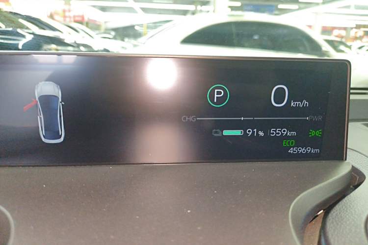 Used Toyota bZ3 2023 616 km Long-Range PRO
