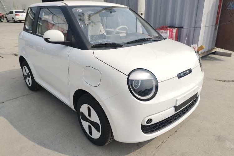 Used CHANGAN NEVO Lumin 2026 Model Treasure Edition 205km Passionate Beige Ningde Front Right 45 Deg