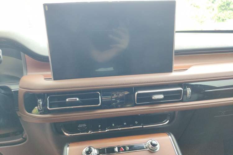 Used Lincoln Aviator 2021 3.0T V6 Four-Wheel Drive Zunya Edition Audio And AC Panel