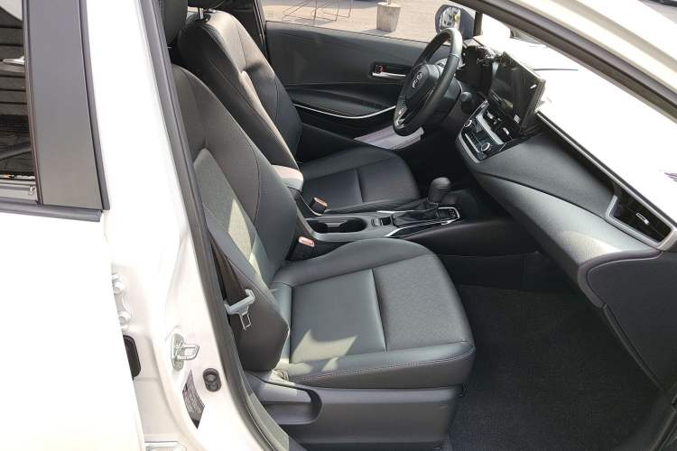 Used Toyota Corolla 2024 1.8L Smart Electric Hybrid Dual-Engine Elite Edition
