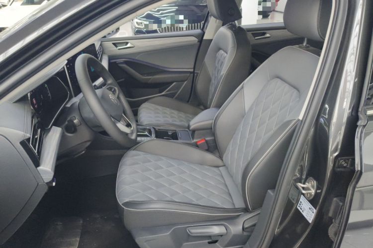 Used Volkswagen Sagitar 2023 300TSI DSG Excellence Edition Left Front Seat