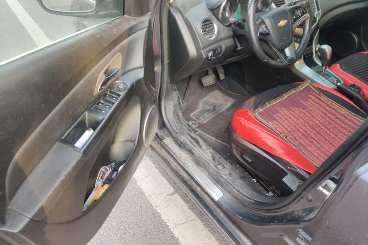 Used Chevrolet Cruze 2011 1.8L SX Automatic Transmission
