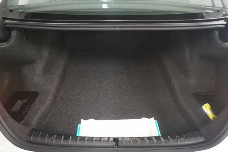 Used BMW 5 Series 2022 Second Facelift 525Li M Sport Package
