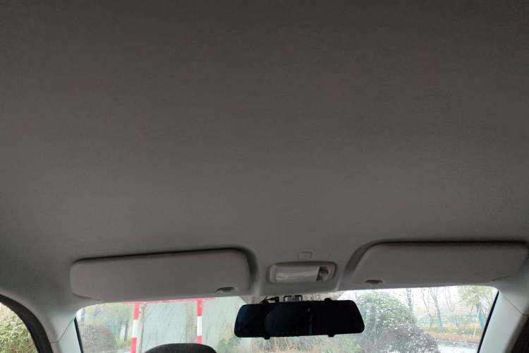 Used Chery QQ Ice Cream 2022 170km Sundae Phosphate Lithium-Ion