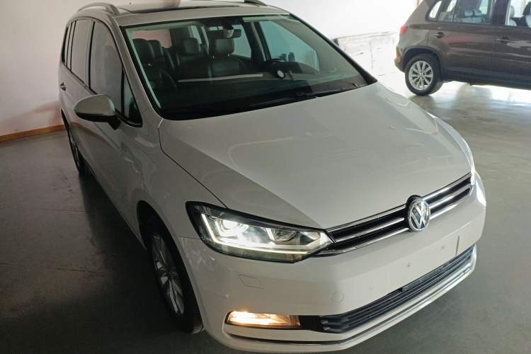 Used Volkswagen Touran 2016 Volkswagen Touran L 280TSI DSG Comfort Edition