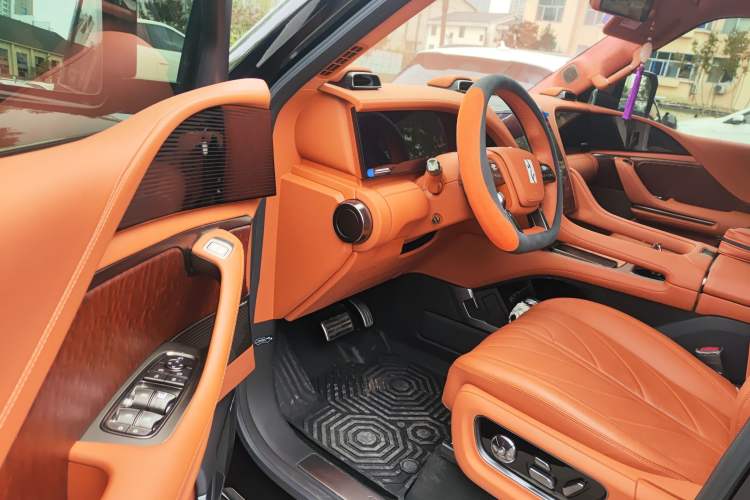 Used Yangwang U8 2023 Luxury Edition
