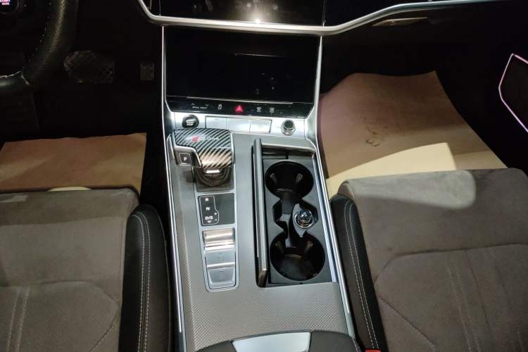 Used Audi A6L 2024 40 TFSI Luxury Dynamic Edition