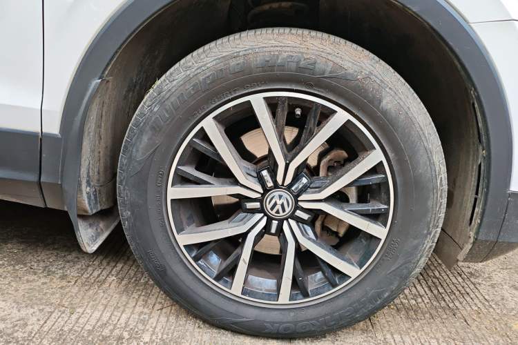 Used Volkswagen Tiguan L 2018 330TSI Automatic Two-Wheel Drive Luxury Edition