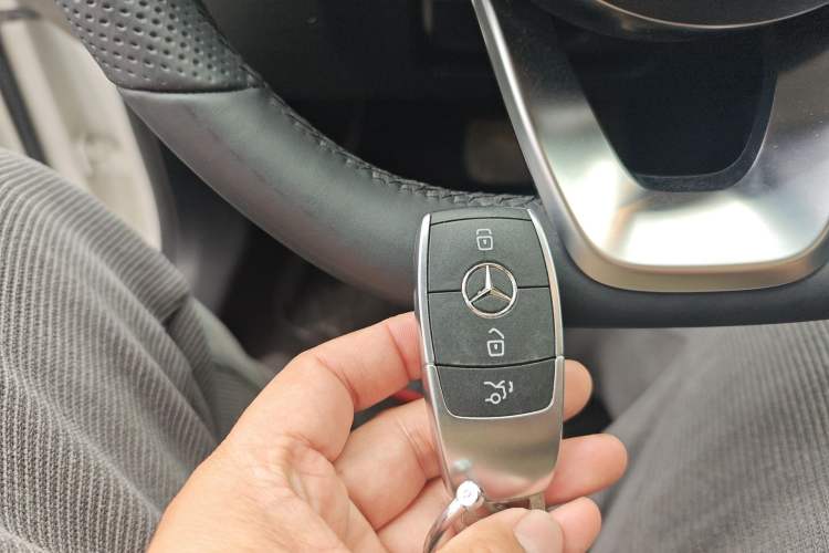 Used Mercedes-Benz A-Class 2020 Restyled A 200 L Sport Sedan Fashion Version Vehicle Key