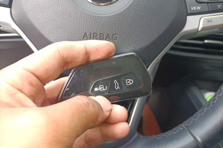 Used Volkswagen Golf 2021 280TSI DSG Pro Vehicle Key