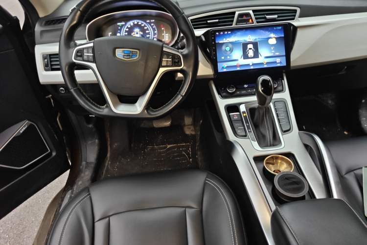 Used Geely Auto Emgrand X7 Sport 2018 1.8TD Automatic Two-Wheel Drive Smart Connect 4G Internet Edition