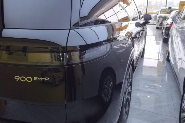 Used Lynk & Co 900 2025 2.0T Ultra
