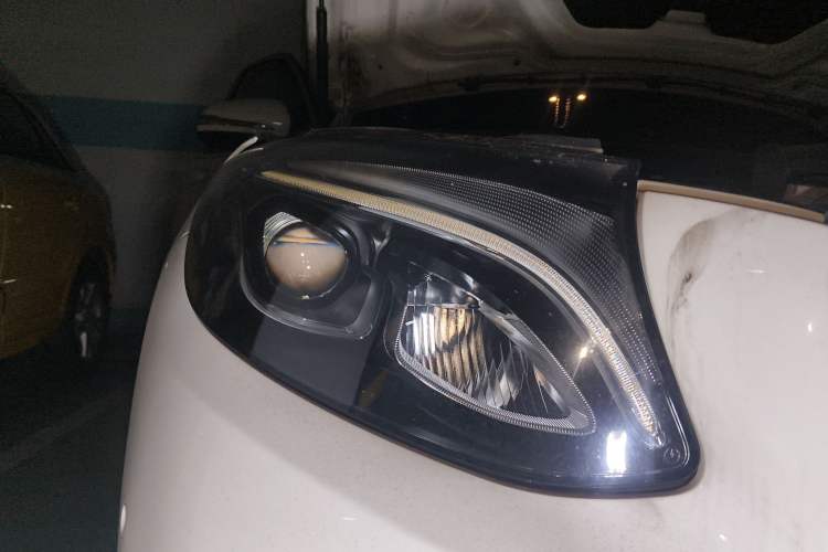 Used Mercedes-Benz GLC 2017 GLC 200 4MATIC Right Front Headlight