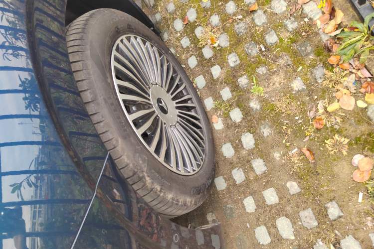 Used VOYAH Dream 2025 PHEV Four-Wheel-Drive Flagship Kunpeng Edition
