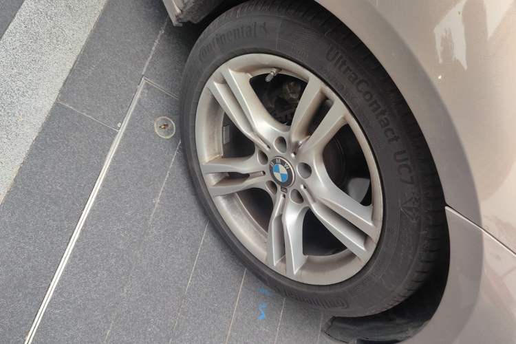 Used BMW 3 Series GT 2016 320i Fashion Model
