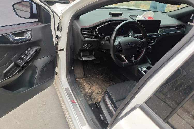 Used Ford Focus 2021 Hatchback EcoBoost 180 Automatic ST Line
