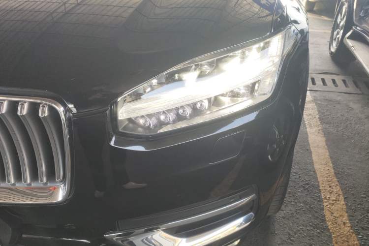 Used Volvo XC90 2021 B6 Zhiyi Luxury Edition 7-Seater
