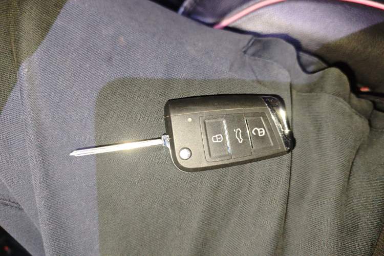 Used GAC Trumpchi GA3S Vision 2014 1.6L Automatic Elite ESP Version
