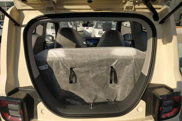Used Geely Galaxy Panda 2025 210 km – Yuanqi Bear
