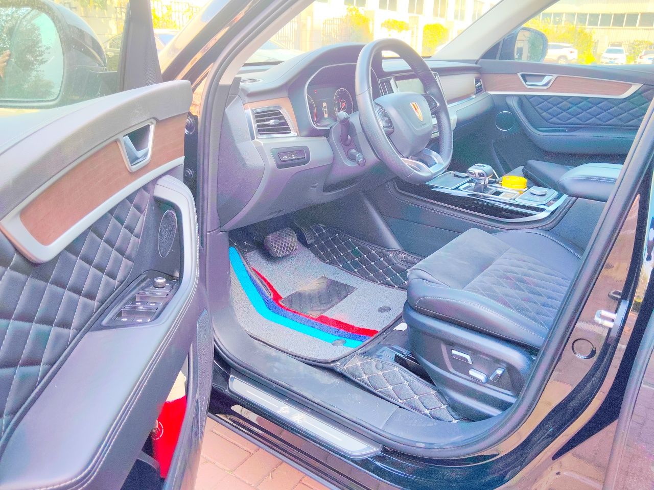 Hongqi HS7 2022 2.0T DCT Two-Wheel Drive Smart Connect Flagship Edition Five Seats - Chinese Trim Chang — снимка 16