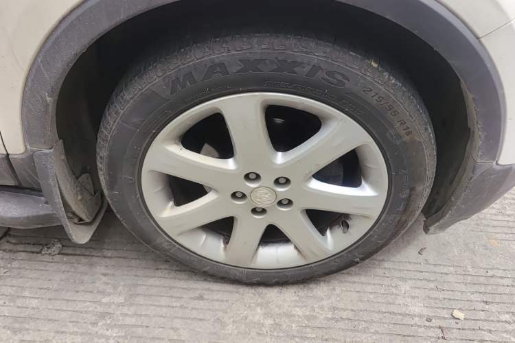 Used Buick Encore 2015 1.4T Automatic Two-Wheel Drive Urban Elite Version
