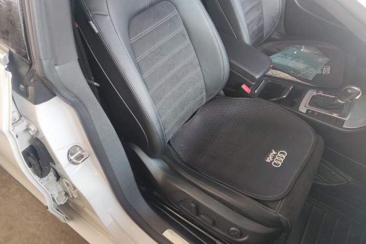 Used Volkswagen FAW-Volkswagen CC 2016 1.8TSI Luxury Model Right Front Seat