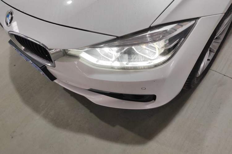 Used BMW 3 Series 2016 316Li Fashion Model
