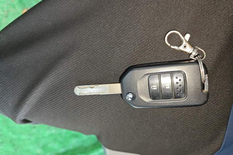 Used Honda Vezel 2020 1.5L CVT Pioneer Edition
