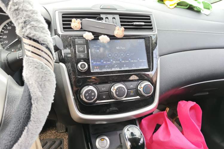 Used Nissan Tiida 2016 1.6L CVT Smart Drive Edition
