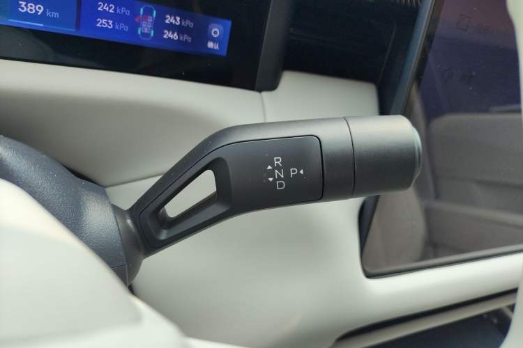 Used Lynk & Co 900 2025 2.0T Ultra
