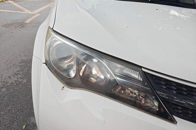 Used Toyota RAV4 2013 2.0L CVT Four-Wheel Drive Fashion Edition