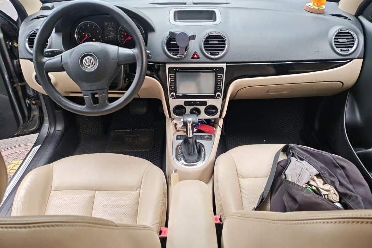 Used Volkswagen Lavida 2011 1.4 TSI DSG Prestige Edition
