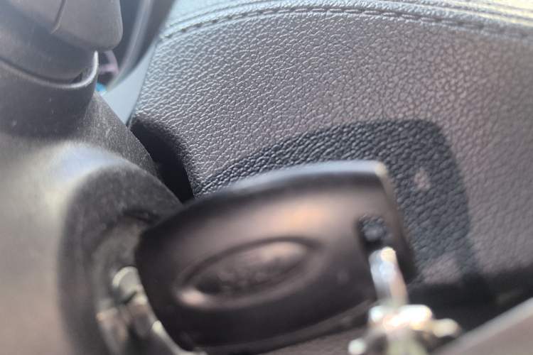 Used Ford Escort 2015 1.5L Automatic Fashion Model
