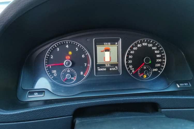 Used Volkswagen Multivan 2012 2.0 TSI Two-Wheel-Drive Luxury Edition Instrument Cluster