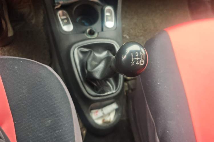 Used BYD F0 2011 Shangku Edition 1.0L XuanKu Model