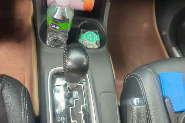 Used Mitsubishi Outlander 2013 2.4L Four-Wheel Drive Luxury Navigation Version 7 Seats
