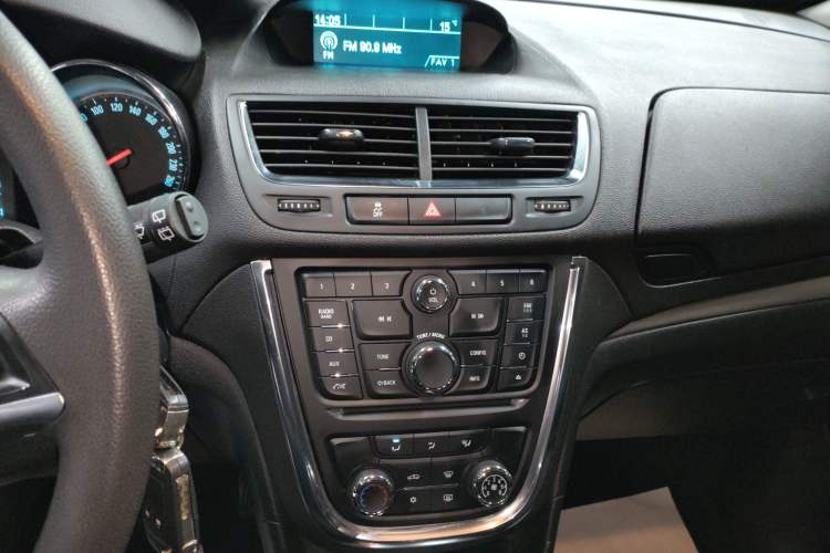 Used Buick Encore 2015 1.4T Automatic Two-Wheel Drive Urban Elite Version