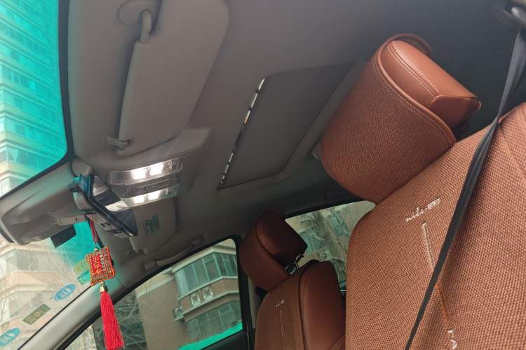 Used Luxgen Great 7 SUV 2013 Limited-Edition Sharp Model 2.2T Two-Wheel-Drive Smart Version