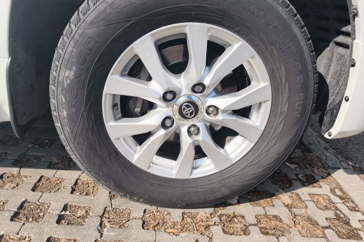 Used Toyota Land Cruiser 2016 4.0L Automatic GX-R
