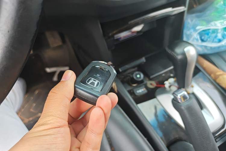 Used Honda Crosstour 2014 3.0L AWD Prestige Edition Vehicle Key