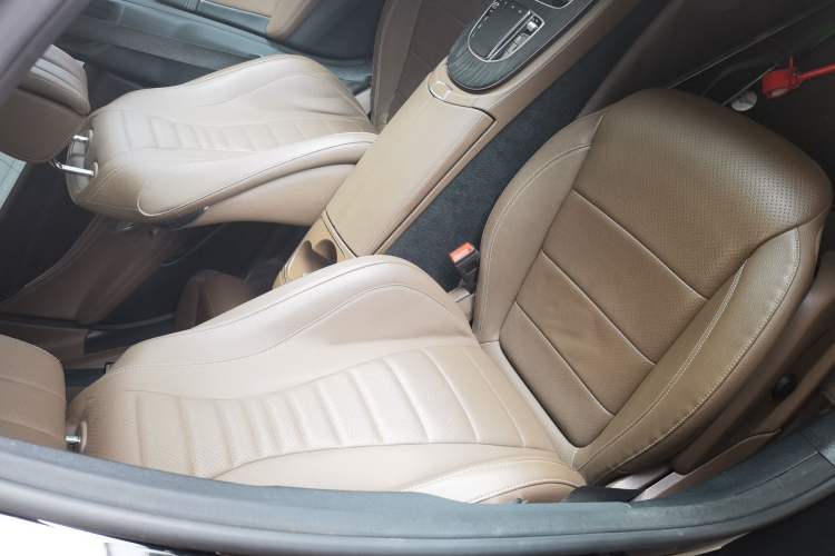 Used Mercedes-Benz E-Class 2020 Restyled E 300 L Sporty and Stylish Edition Right Front Seat