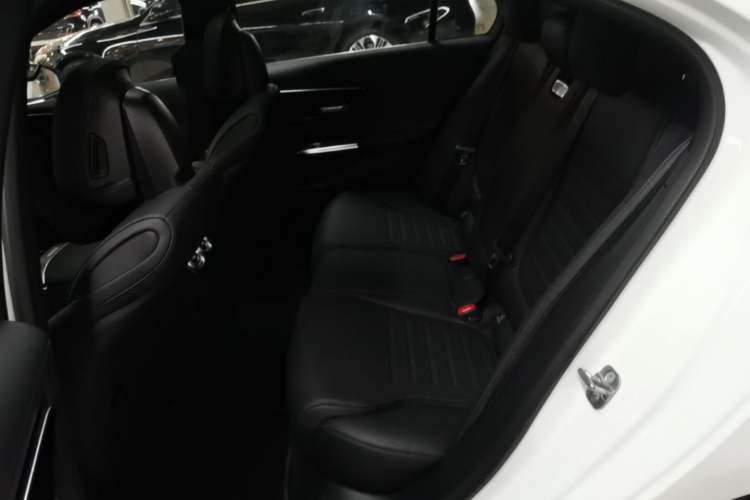 Used Mercedes-Benz C-Class New Energy 2025 C 350 eL Left Rear Seat