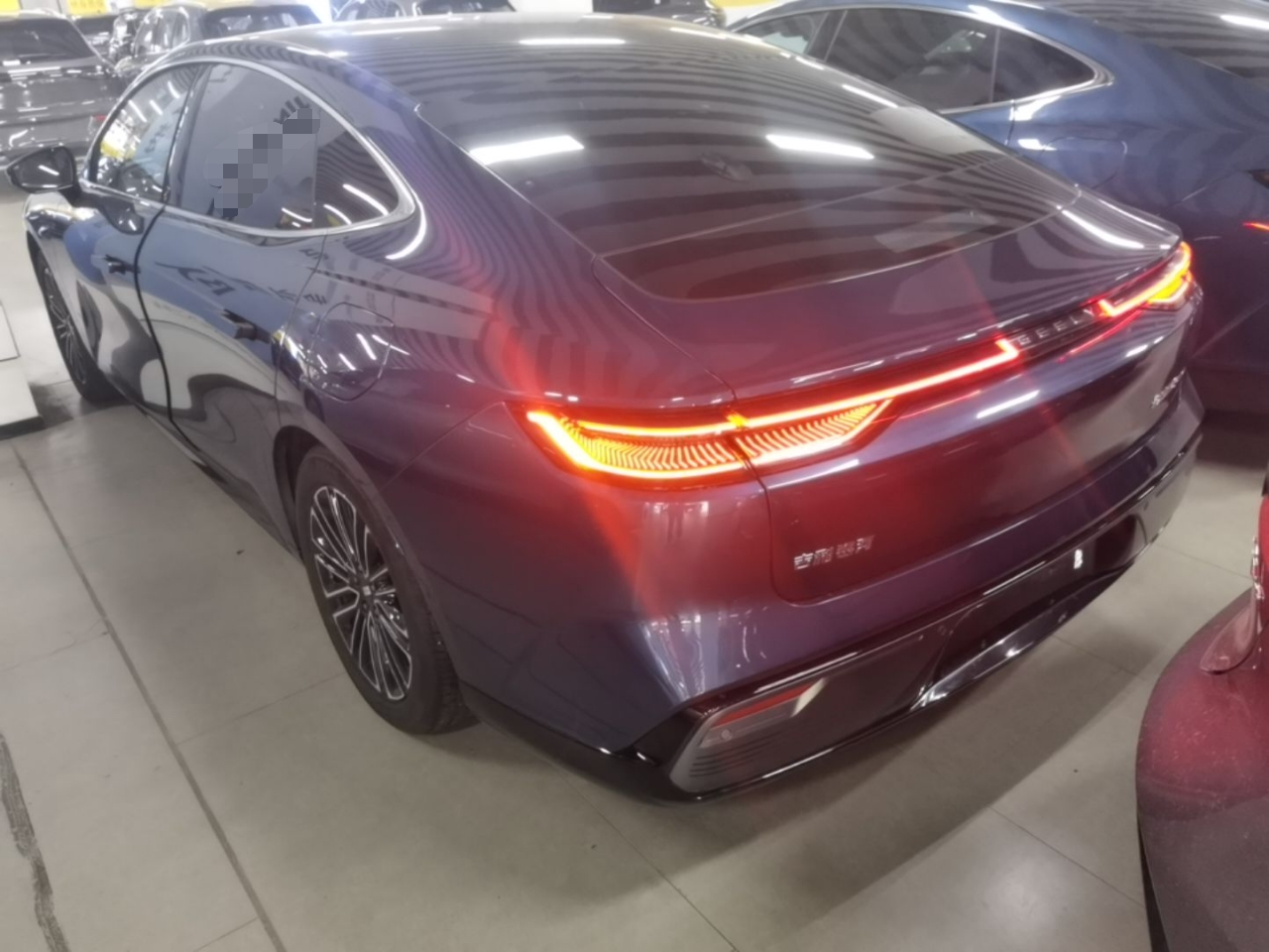 Geely Galaxy 8 2025 130km EM-i Flagship Edition — снимка 4